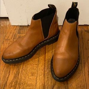 Doc marten brown Chelsea boots